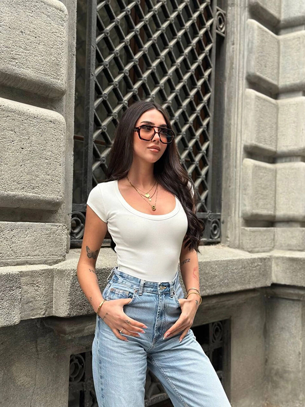 Kadın Beyaz Oval Yaka T-Shirt HZL25S-ZK11681-1