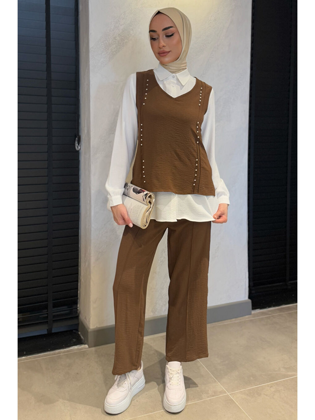 Kahverengi İncili Gömlek Süveter Pantolon Tesettür Üçlü Takım-2