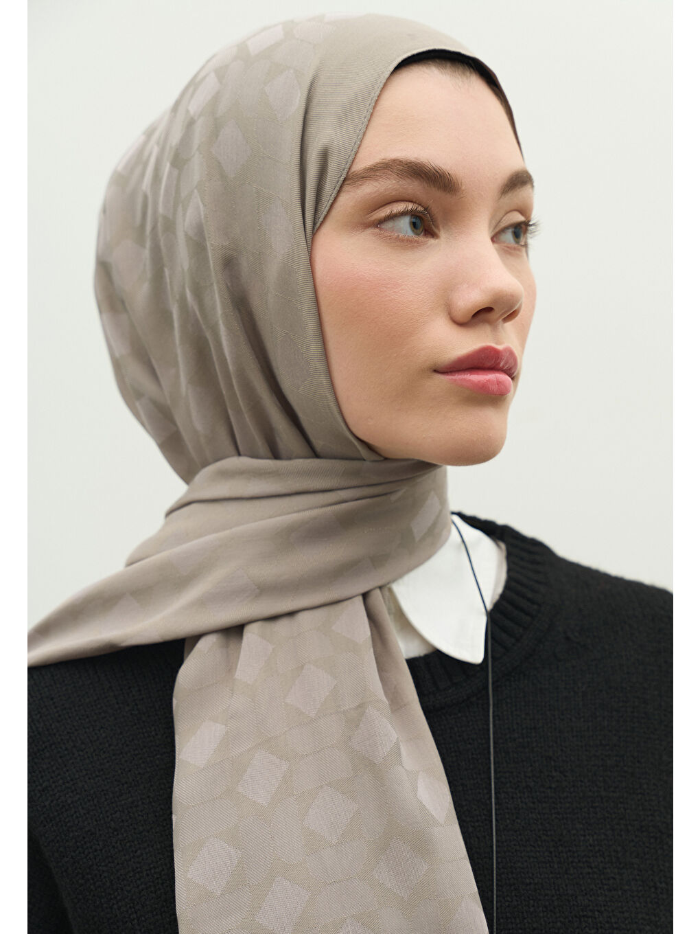 Gri OSLO PAMUK FLOŞ JAKARLI ŞAL GÜMÜŞ-3