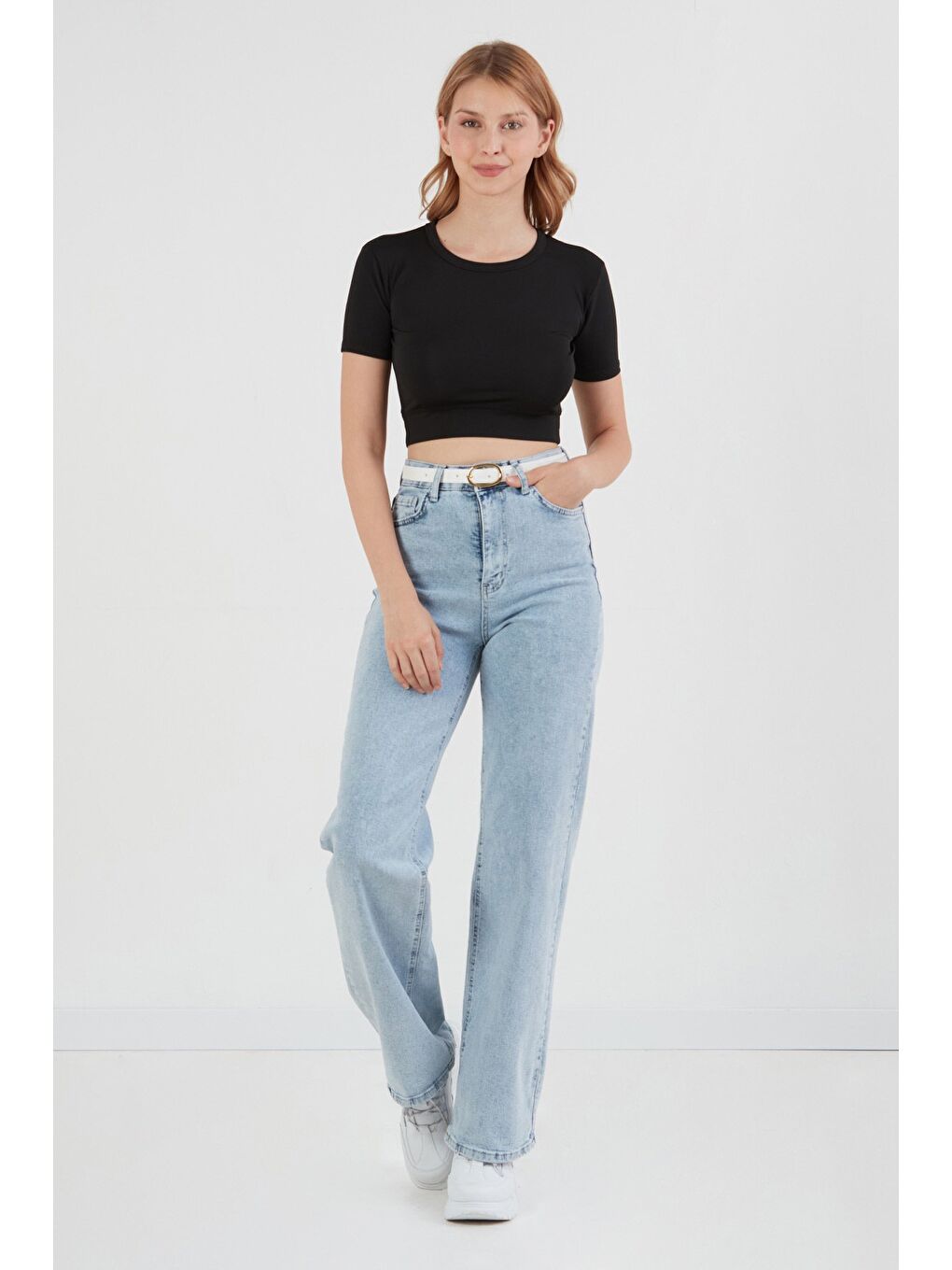 Siyah Basic Bisiklet Yaka Crop Tişört-1