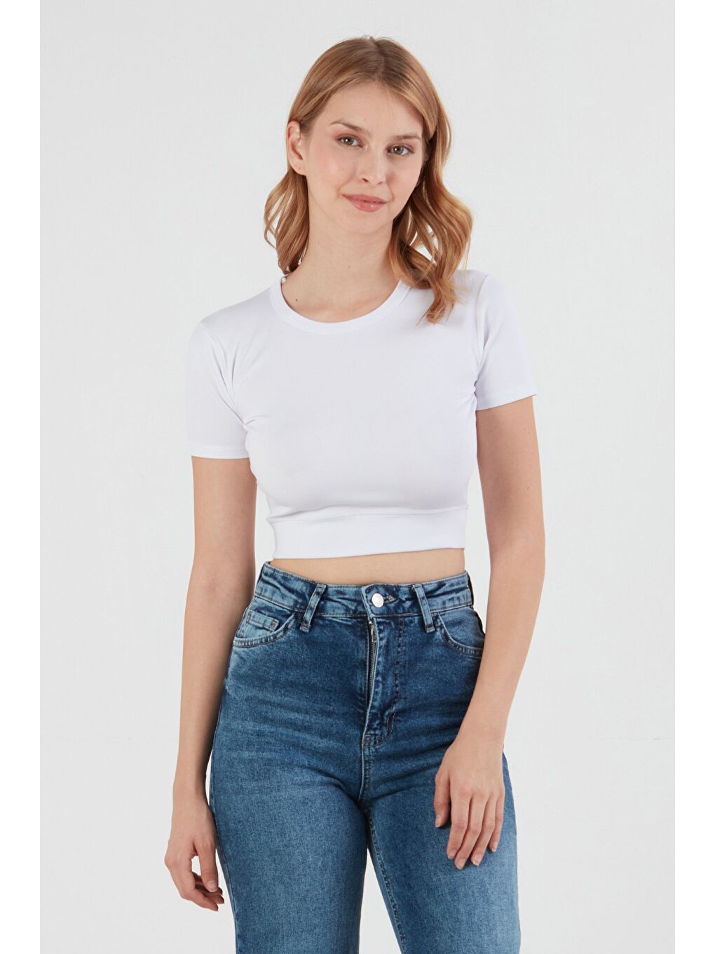 Beyaz Basic Bisiklet Yaka Crop Tişört-4