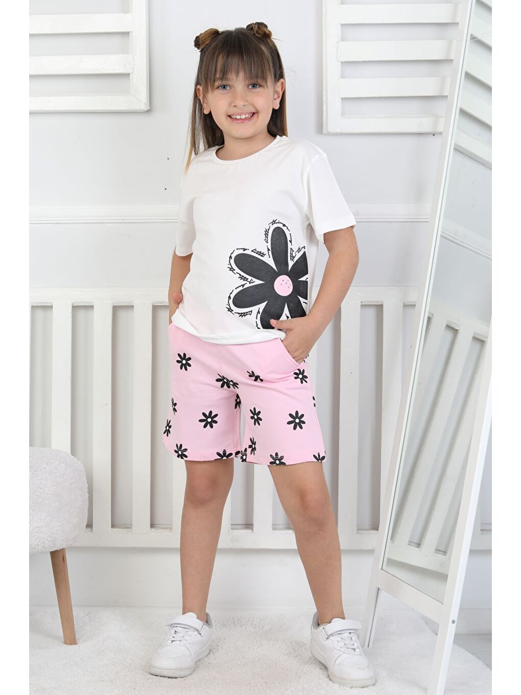 Pembe Papatya Baskılı Kısa Kollu Cepli Kız Çocuk Şort Takım-3