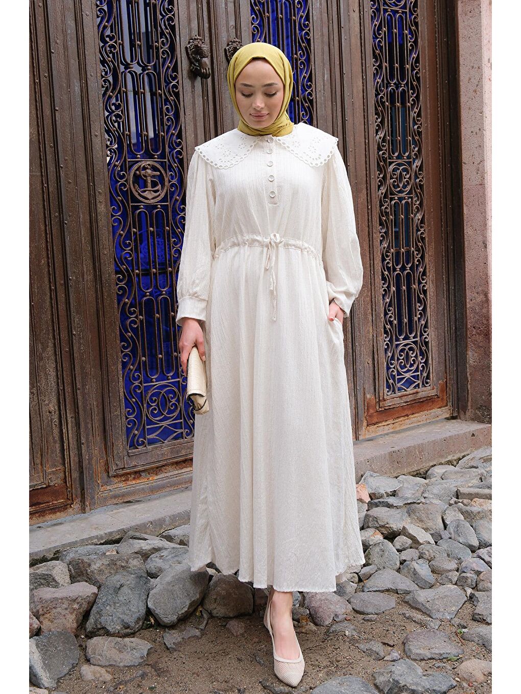 Bebe Yaka Dantel Detaylı Tesettür Elbise Ekru-2