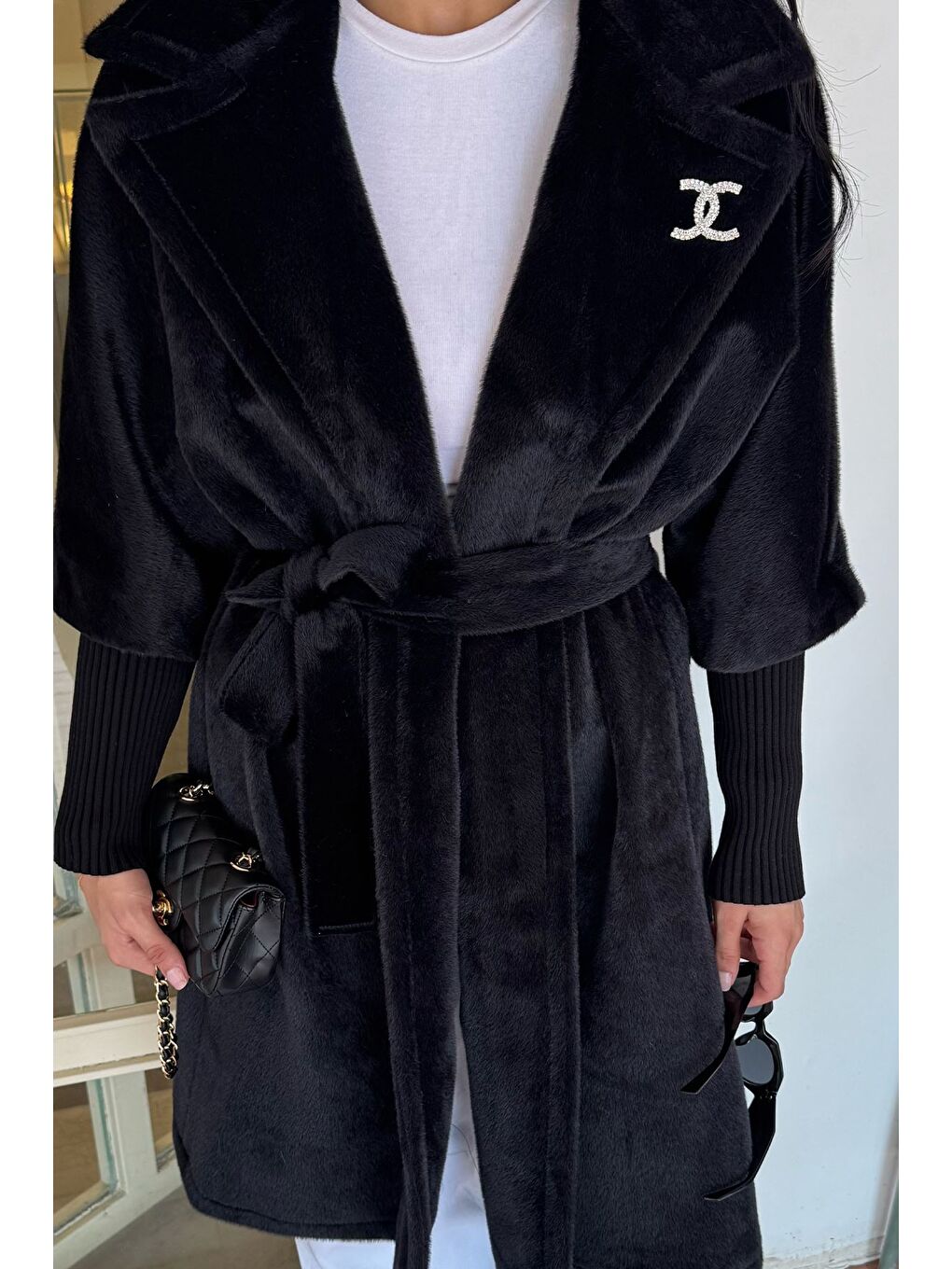 Siyah Kadın Su Fırçalı Kuşaklı Kaşe Kaban-2