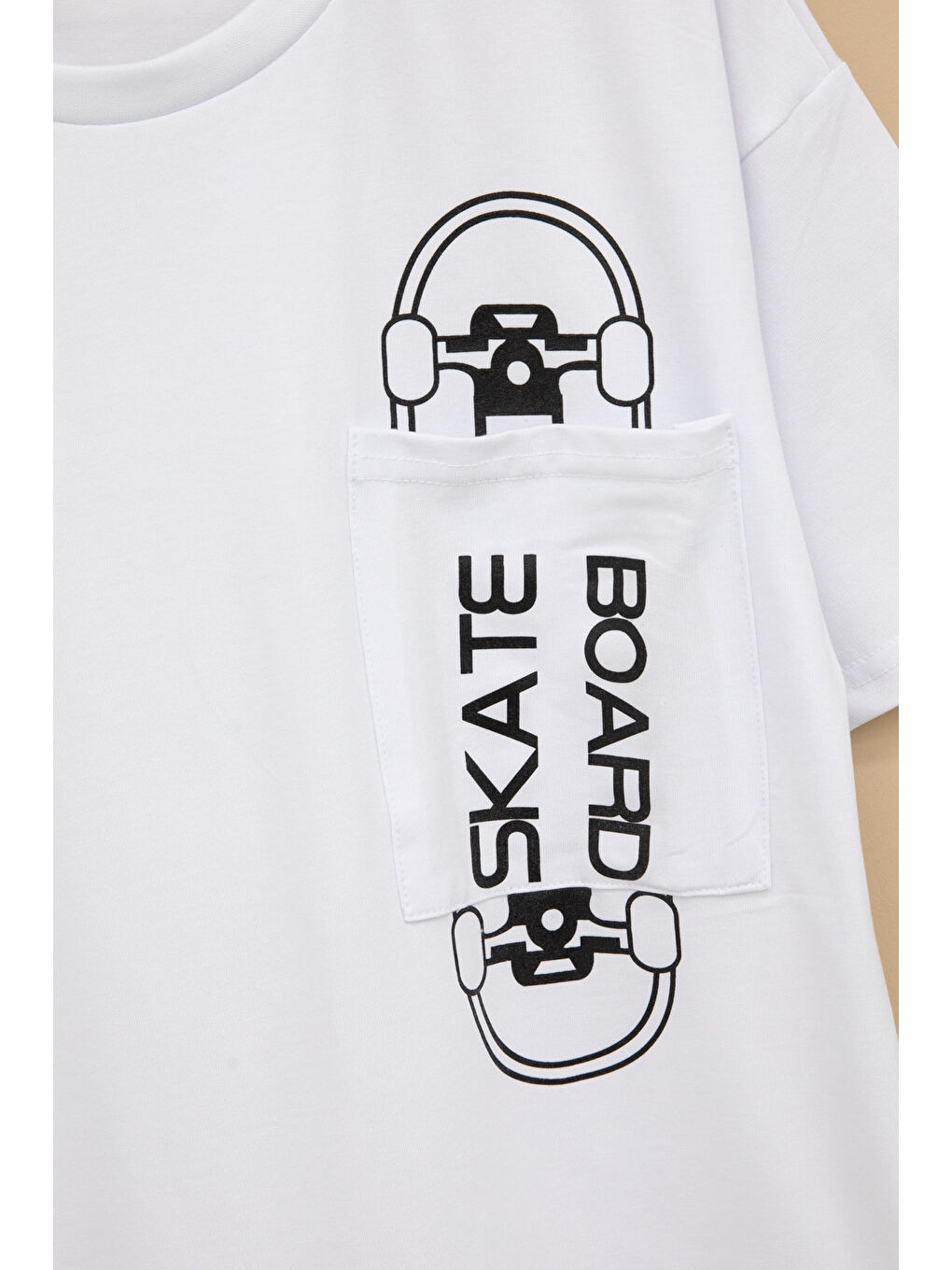 Ekru Skateboard Baskılı Cepli Erkek Çocuk Bisiklet Yaka Tişört 20912-1