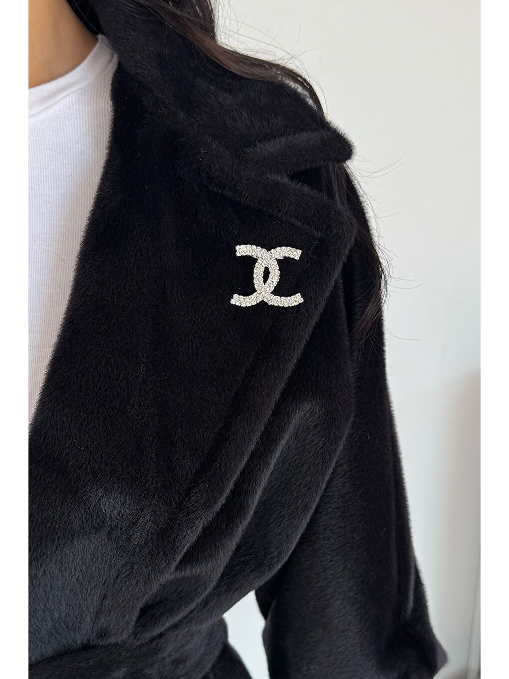 Siyah Kadın Su Fırçalı Kuşaklı Kaşe Kaban-5