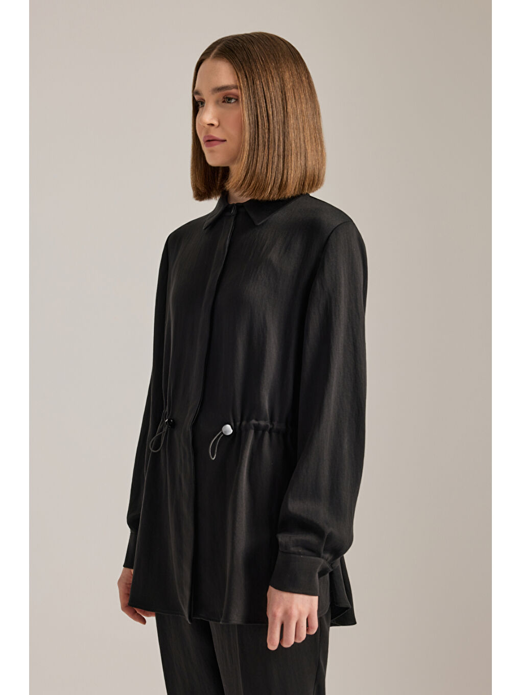 Siyah Beli Lastik Ayarlı Lyocell Tunik-2