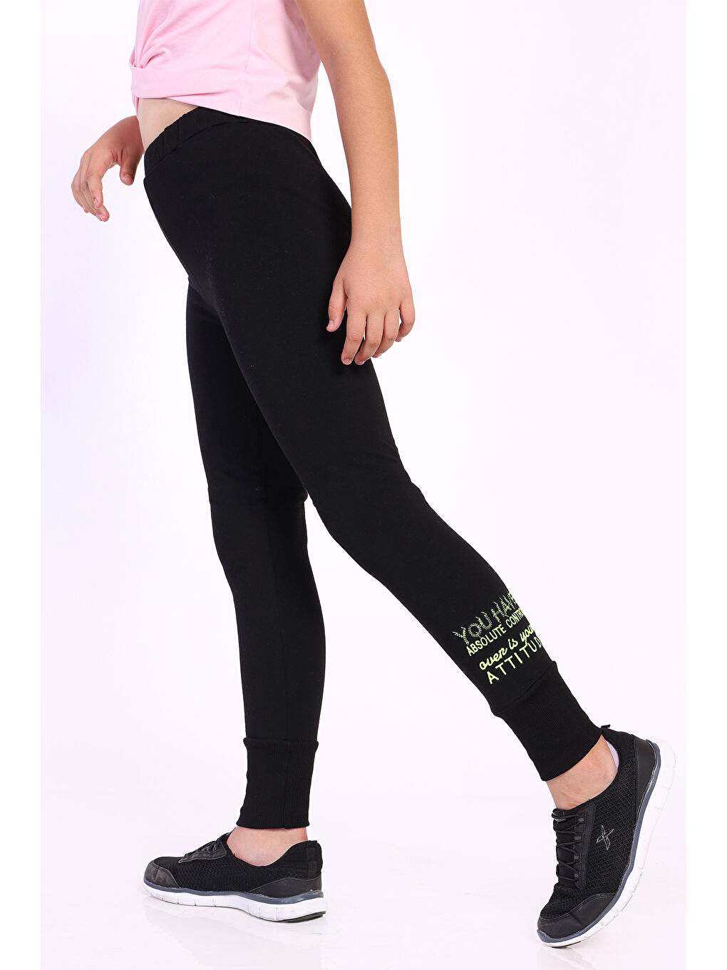 Siyah Kız Çocuk Nakışlı Tayt