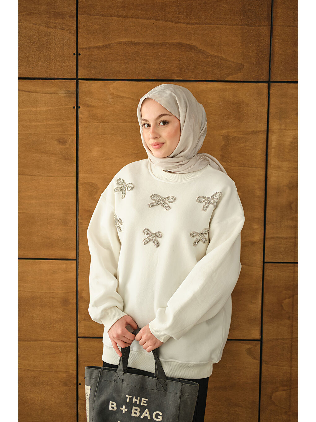 Kadın Kurdelesi Taş Detay Sweat Beyaz-1