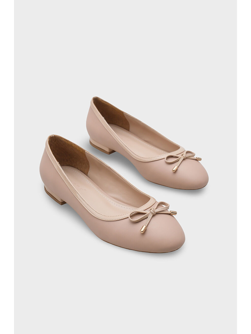 Ekru Florry Kısa Topuklu Kadın Babet-1