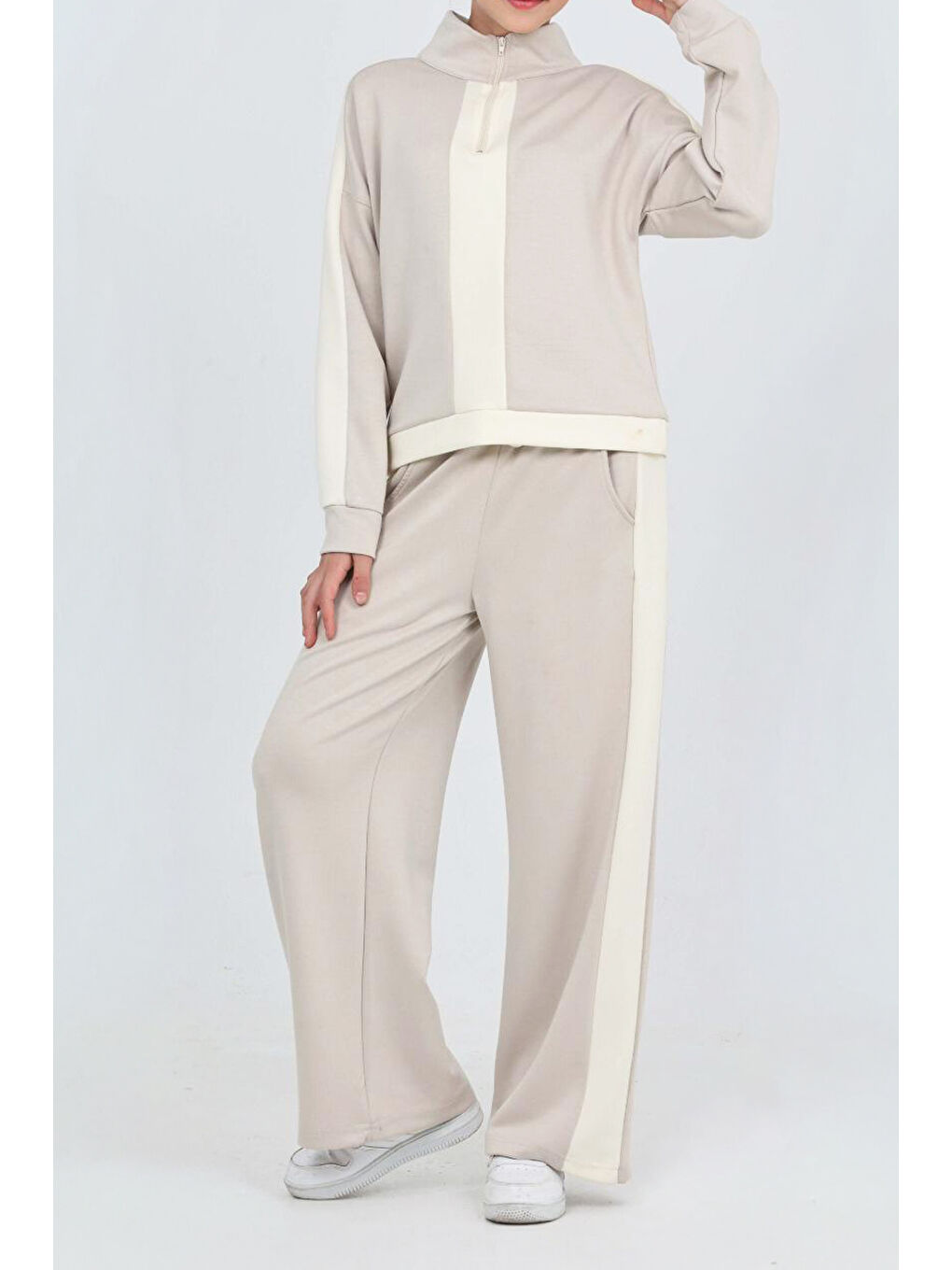 Ekru Kız Çocuk Double Face Kumaş Yarım Fermuarlı Ve Şerit Garni Detaylı Alt-Üst Takım 12300-1