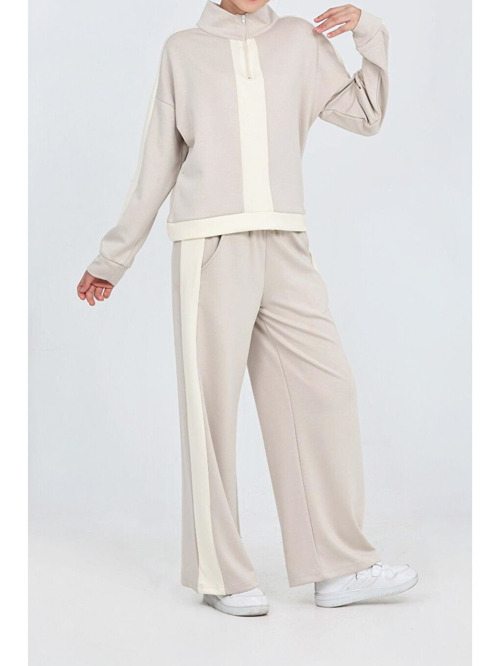 Ekru Kız Çocuk Double Face Kumaş Yarım Fermuarlı Ve Şerit Garni Detaylı Alt-Üst Takım 12300-2