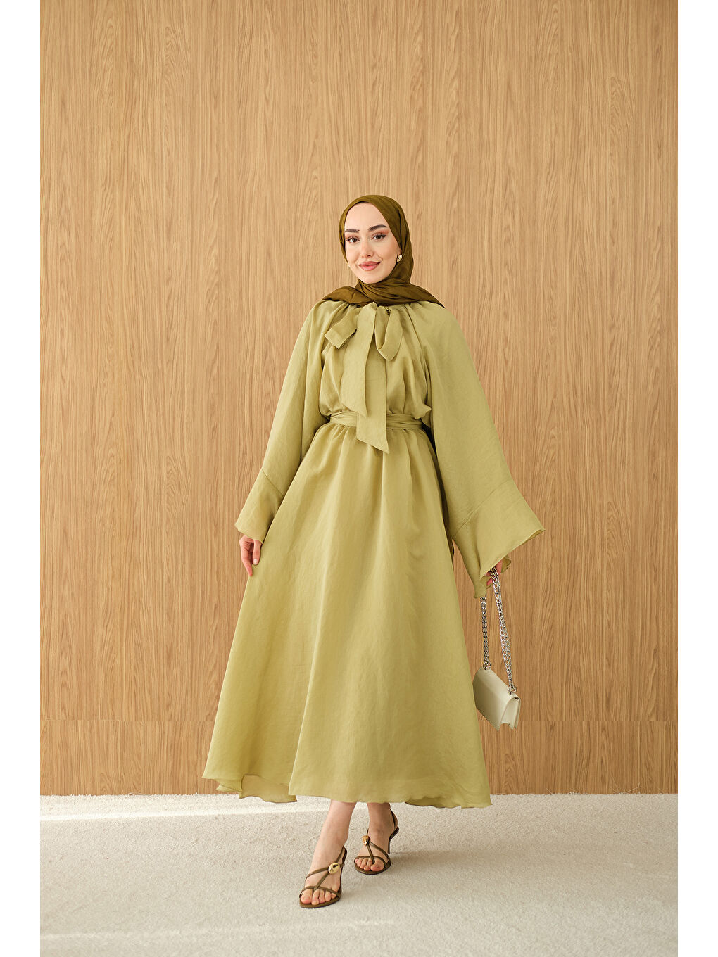 Kadın Tül Kumaş Boyun Bağlamalı Detaylı Bel Bağlamalı Elbise Yağ Yeşil-1