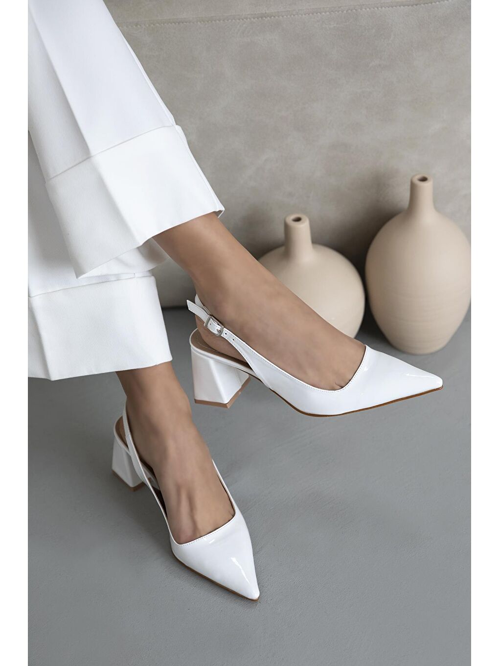 Stefan Kadın Rugan Topuklu Ayakkabı Beyaz