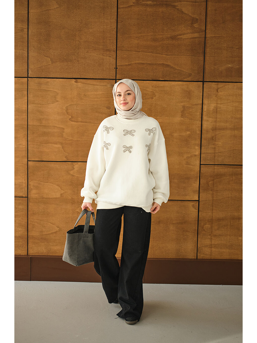 Kadın Kurdelesi Taş Detay Sweat Beyaz-4