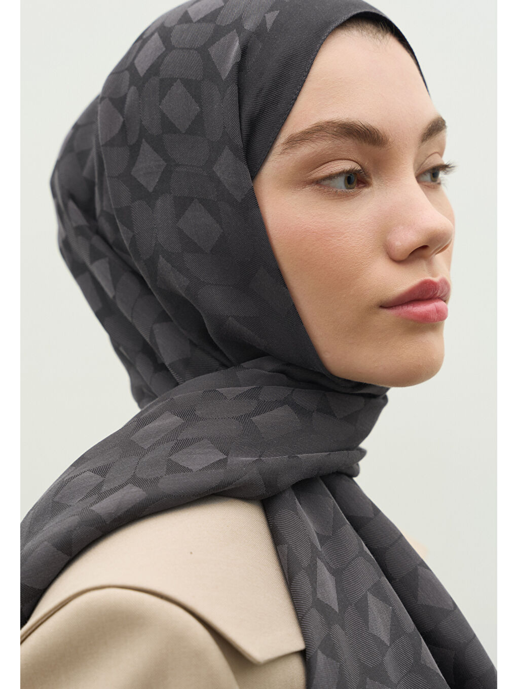 Gri OSLO PAMUK FLOŞ JAKARLI ŞAL FÜME-3