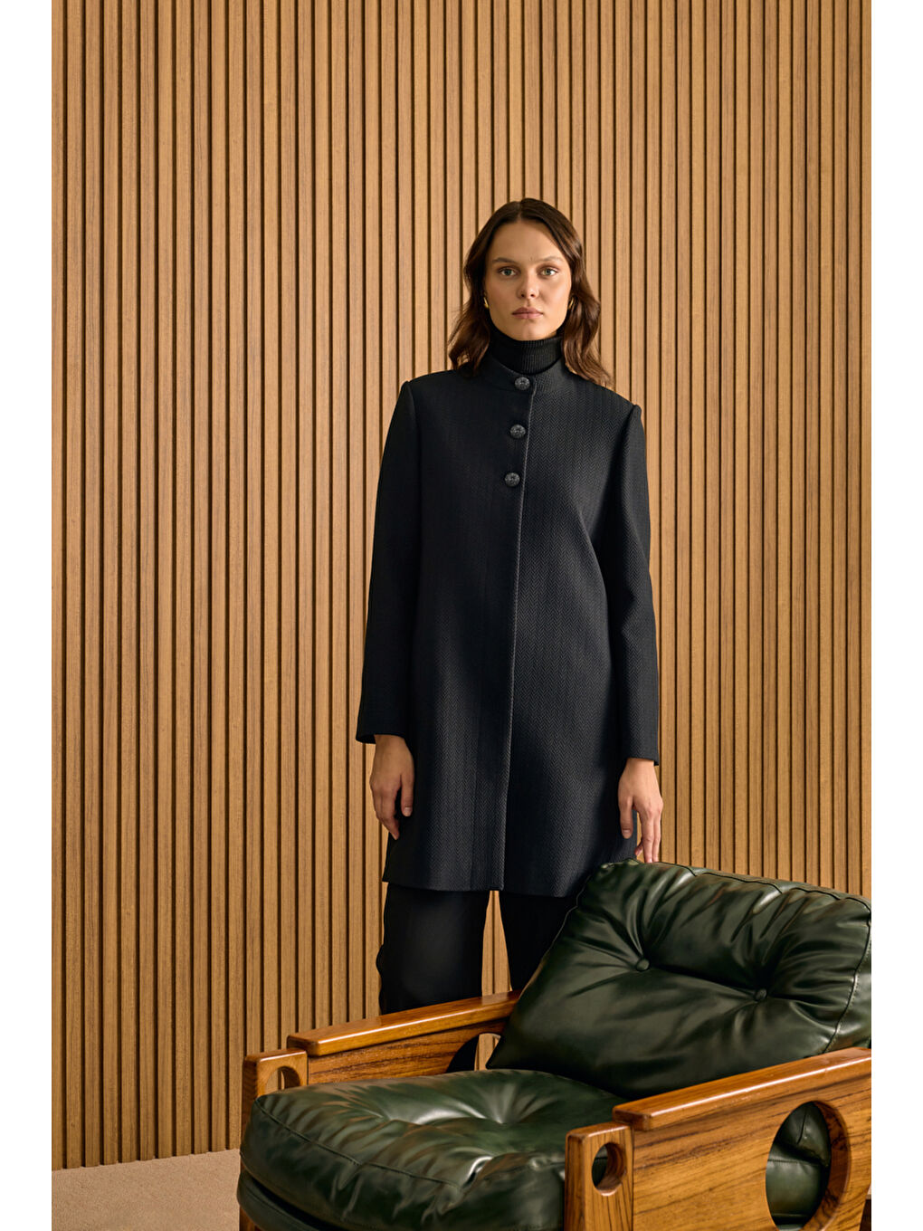 Siyah Özel Dokulu Kumaş Kap