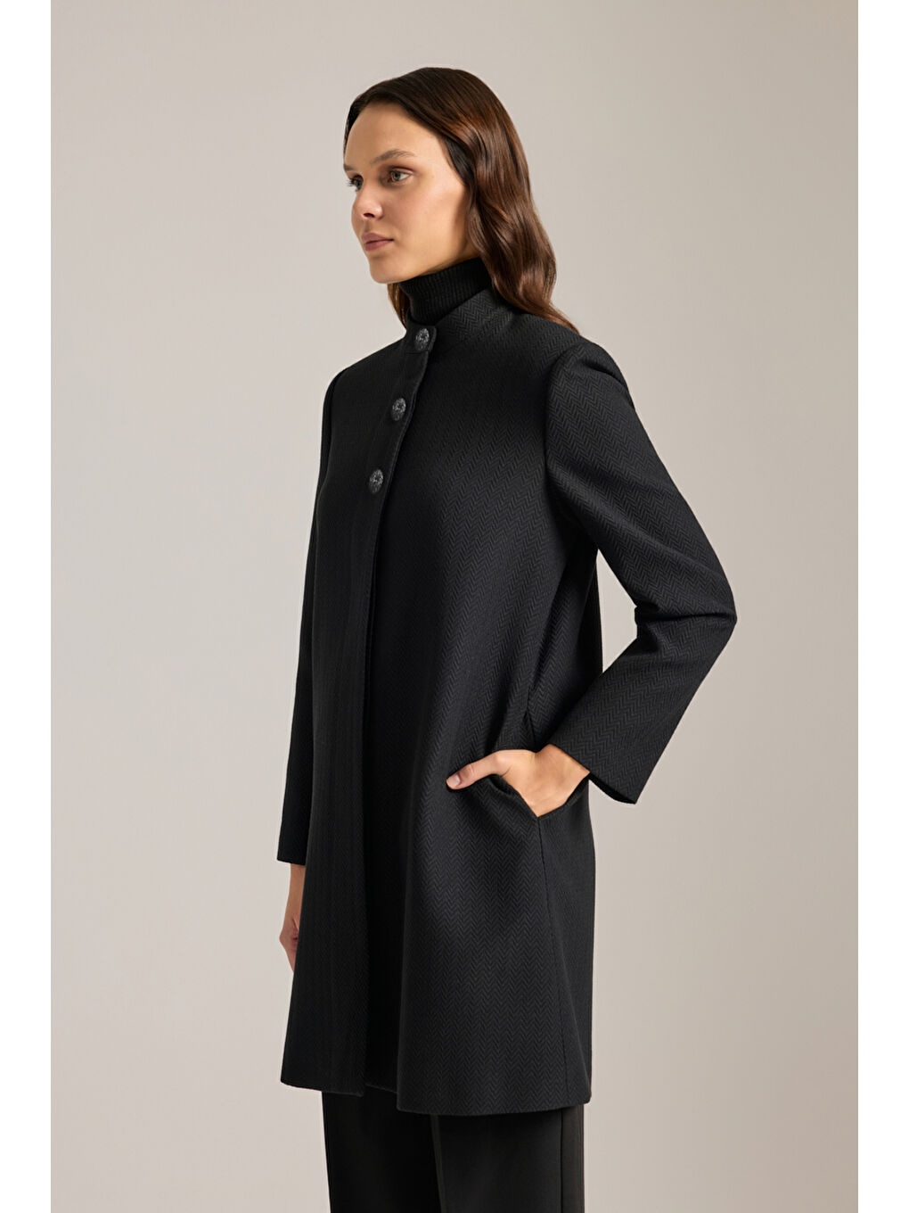 Siyah Özel Dokulu Kumaş Kap-2