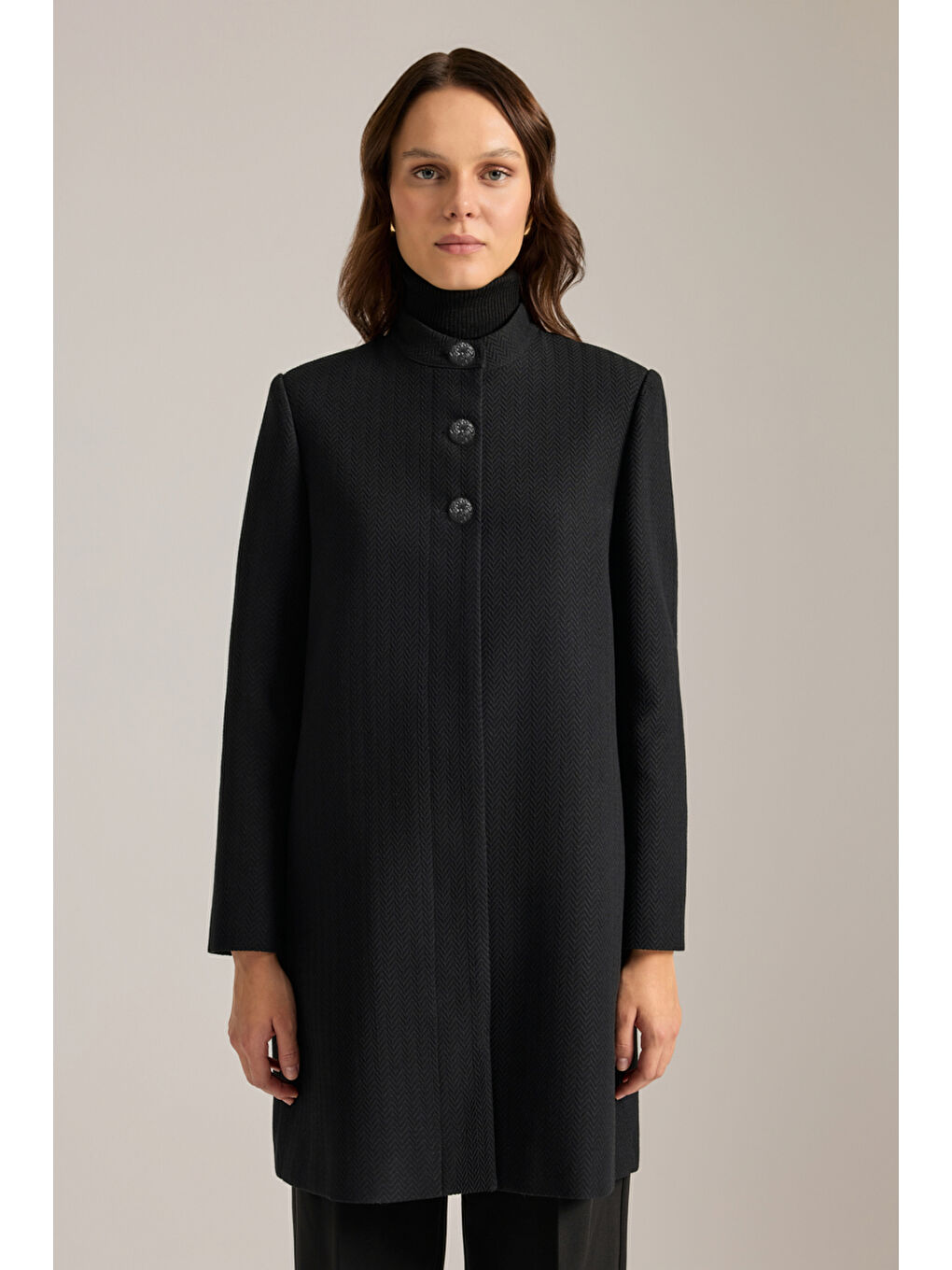 Siyah Özel Dokulu Kumaş Kap-4