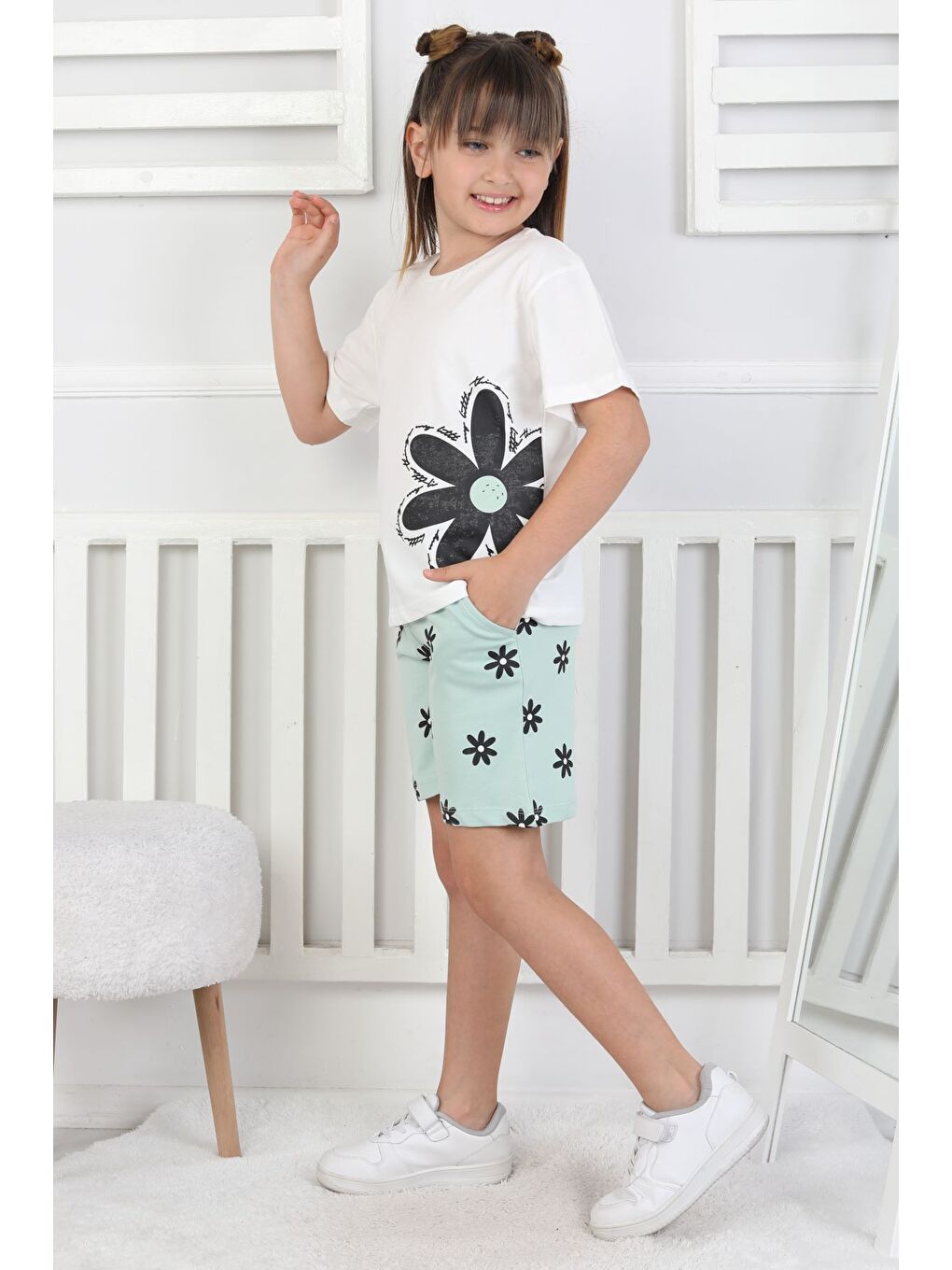 Yeşil Papatya Baskılı Kısa Kollu Cepli Kız Çocuk Şort Takım-5