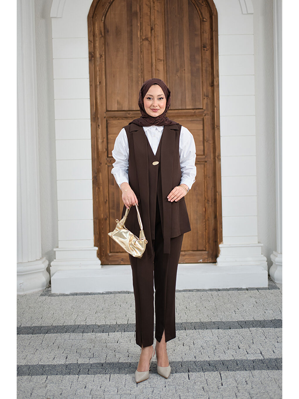 Kadın Gold Düğme Detaylı Yelekli Takım Kahverengi