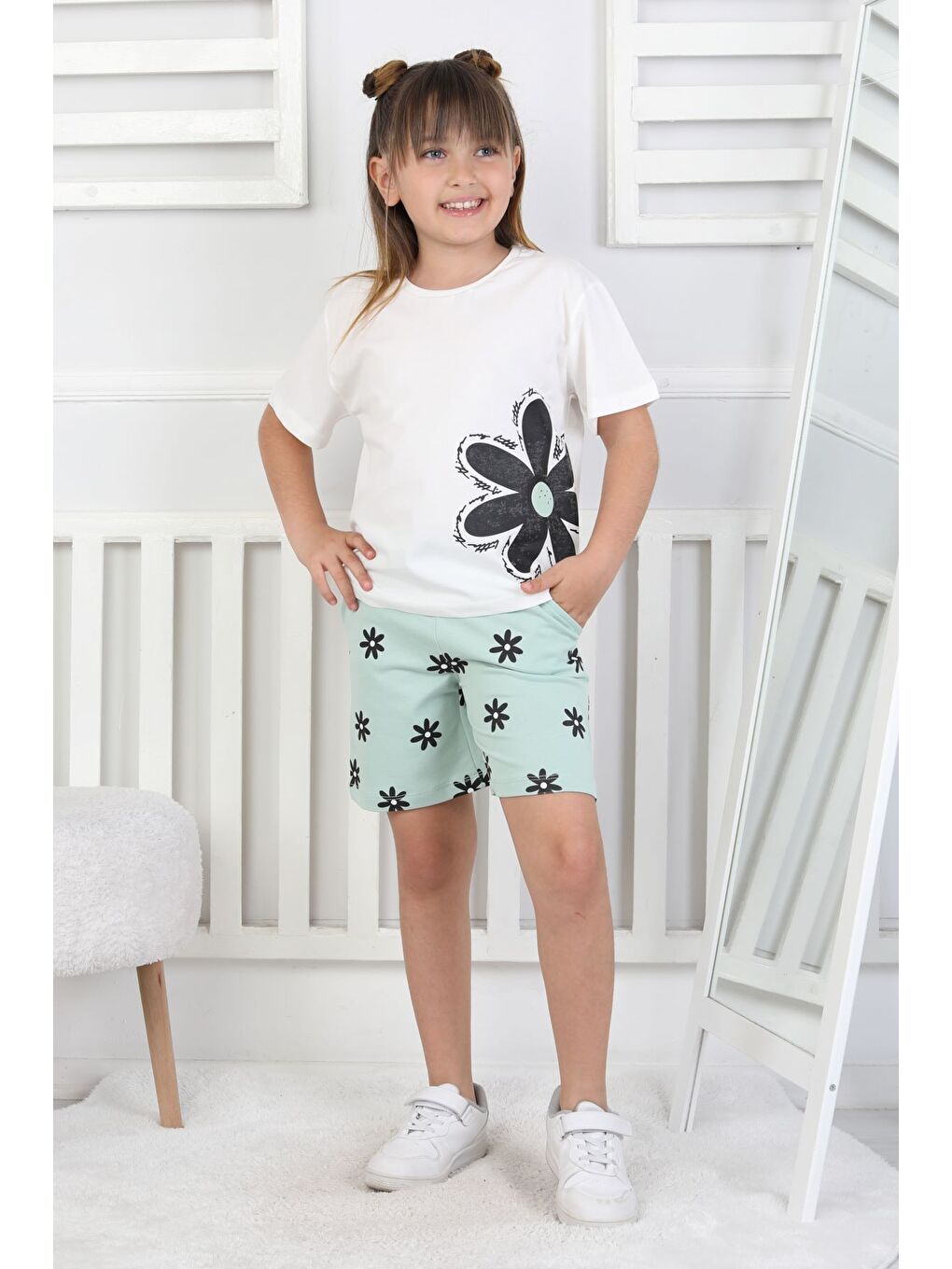 Yeşil Papatya Baskılı Kısa Kollu Cepli Kız Çocuk Şort Takım-8