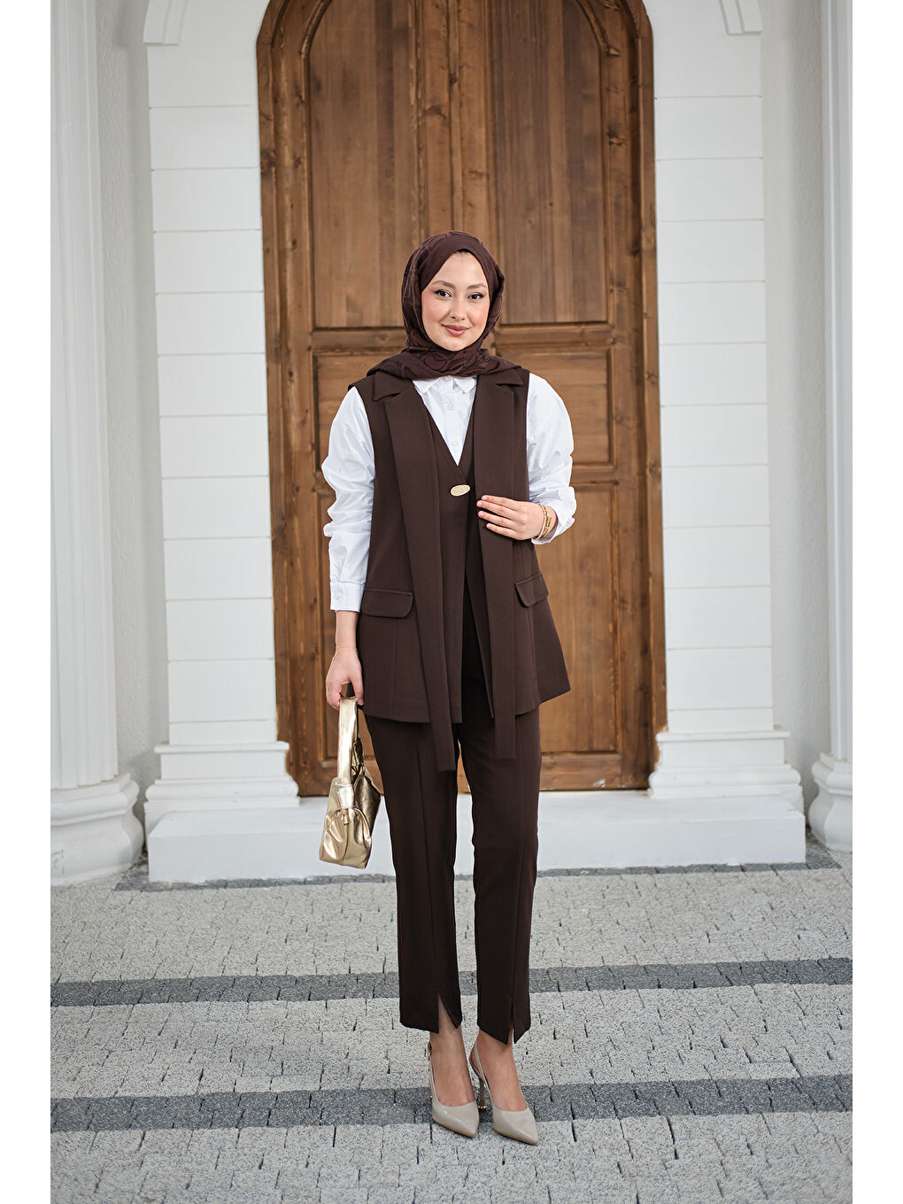 Kadın Gold Düğme Detaylı Yelekli Takım Kahverengi-1