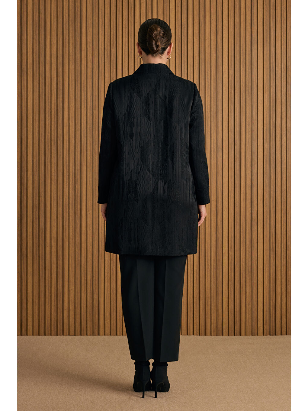 Siyah Özel Dokuma Kumaş Kap-5