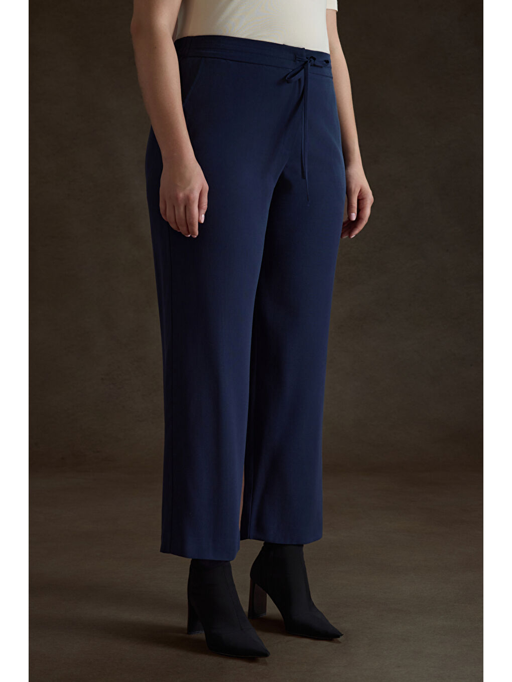 Lacivert Beli Bağcıklı Lyocell Pantolon-1