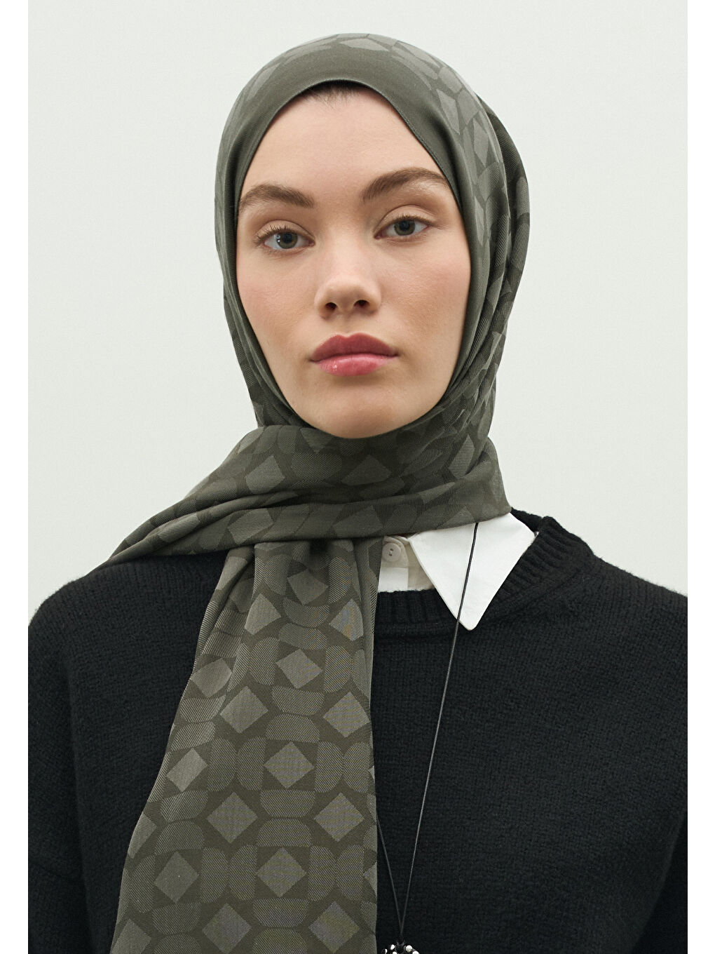 Gri OSLO PAMUK FLOŞ JAKARLI ŞAL KOYU GRİ-3