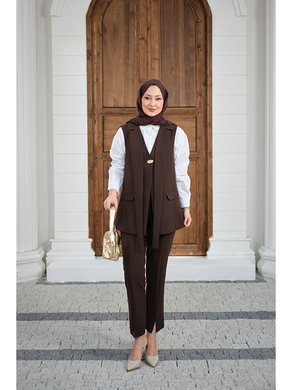 Kadın Gold Düğme Detaylı Yelekli Takım Kahverengi-4