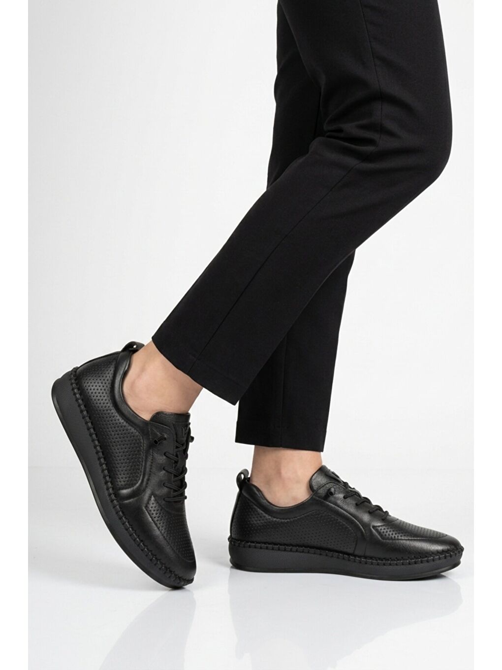 Siyah Hakiki Deri Anatomik Kadın Casual Ayakkabı Z094 Z-1