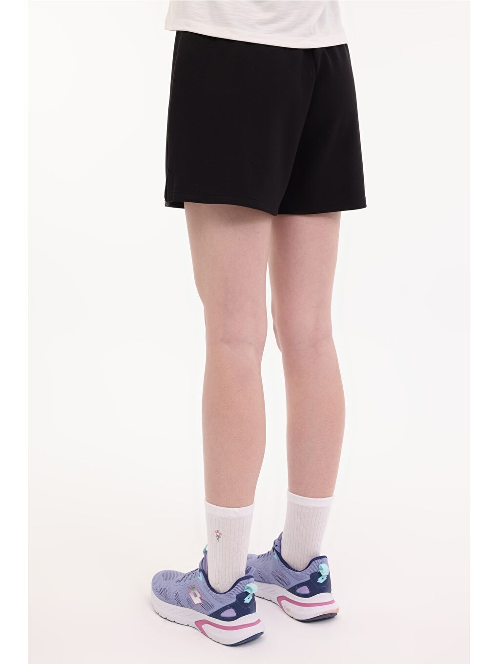 W-RADOXO SHORT 5FX Siyah Kadın Şort-1