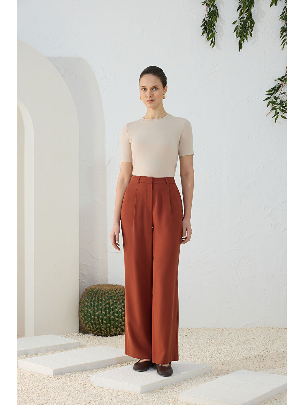 Kahverengi Tarçın Pileli Pantolon-1