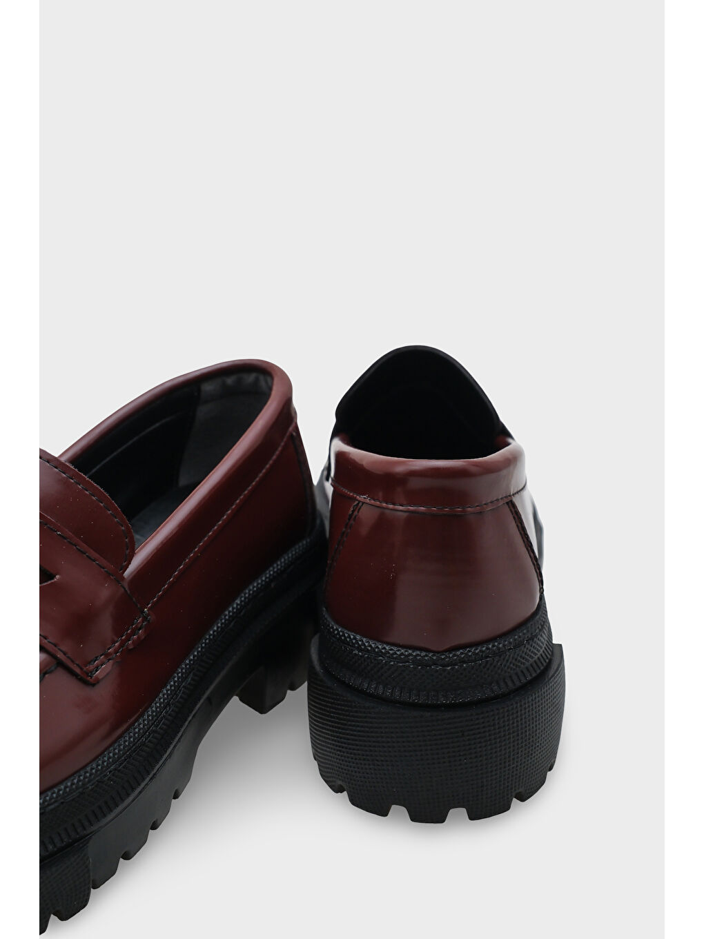 Bordo Fania Oval Burunlu Trak Tabanlı Rugan Kadın Loafer-4