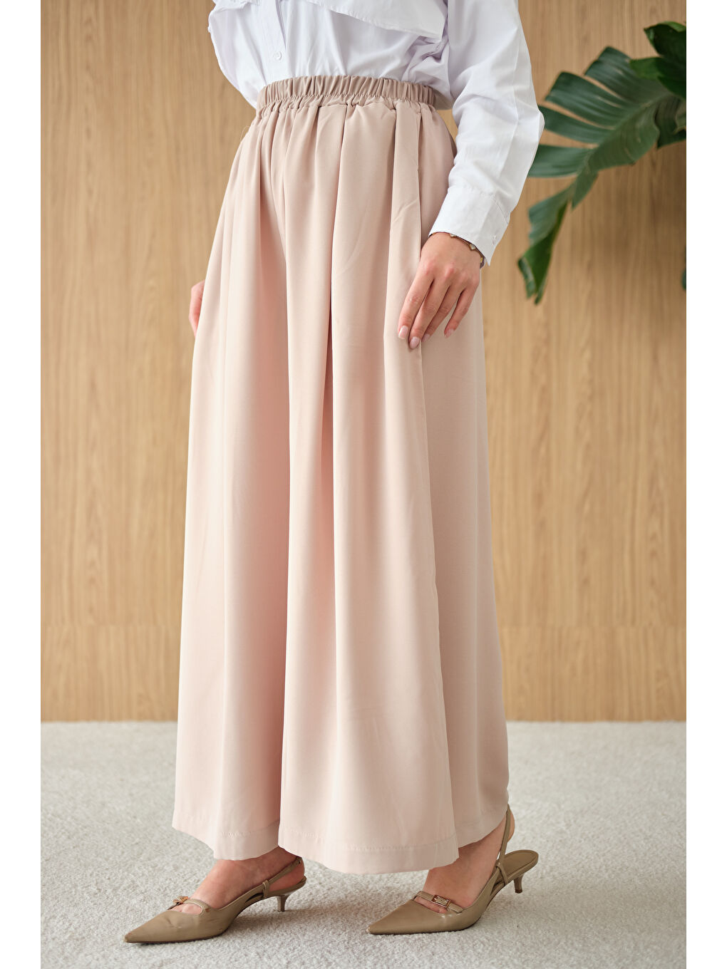 Ekru Kadın Beli Lastikli Bol Paça Kumaş Pantolon Krem-4