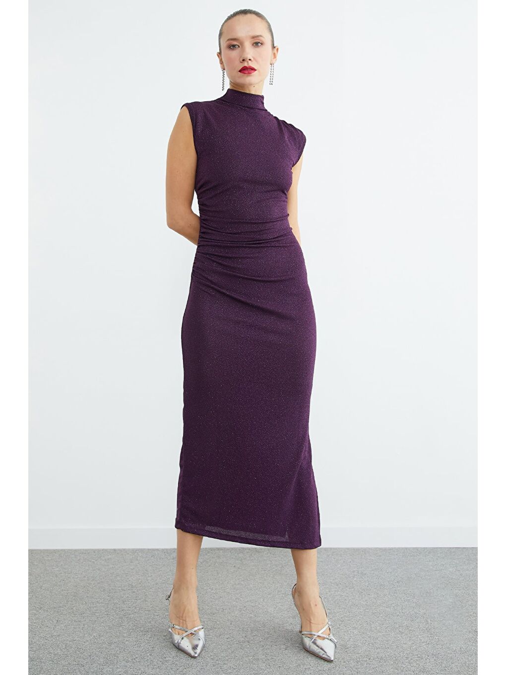 Mürdüm Beli Drapeli Simli Dik Yaka Maxi Boy Elbise-1