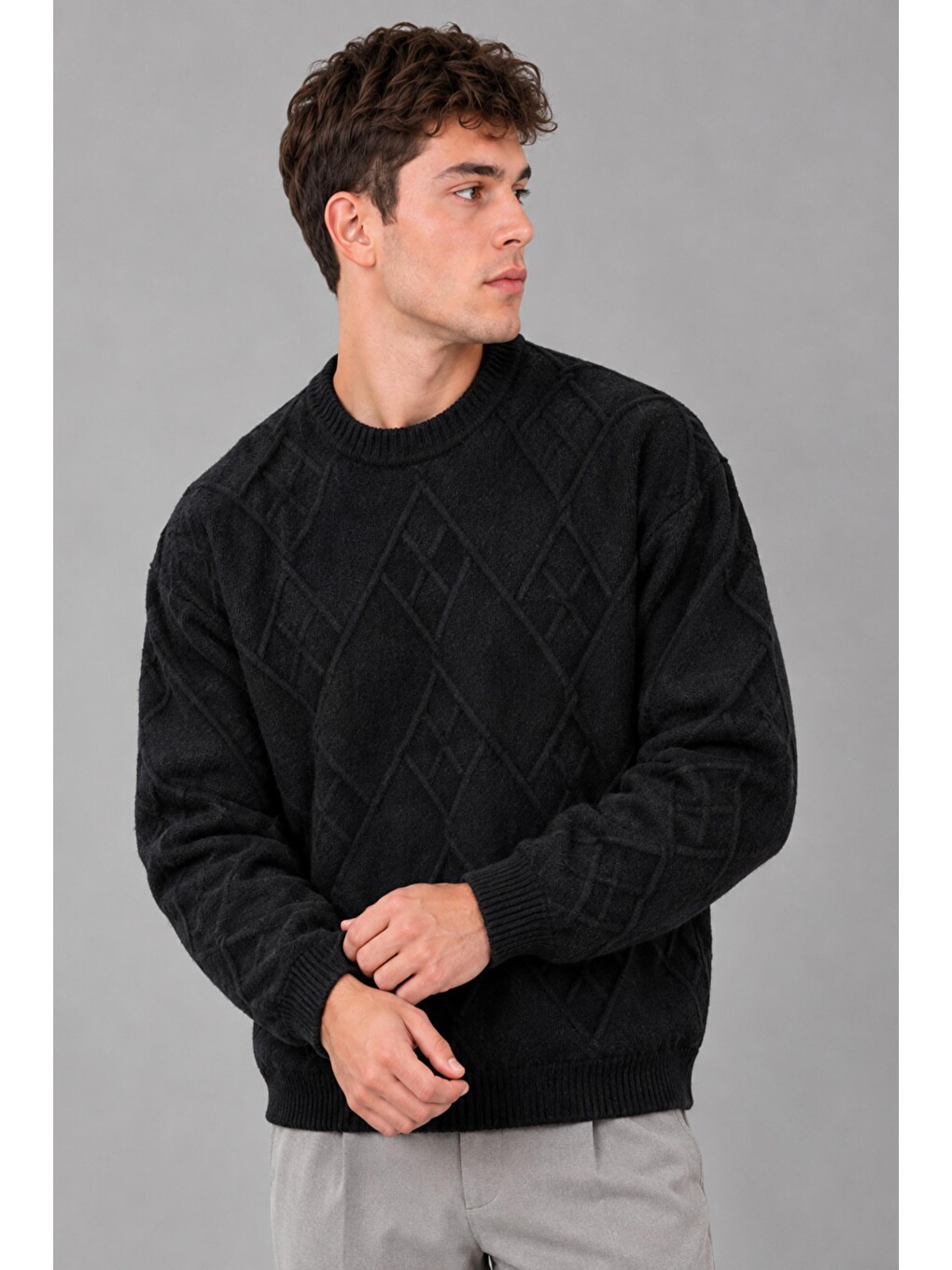 Siyah Çapraz Desen Oversize Kışlık Kazak Dp 17567_10066-3