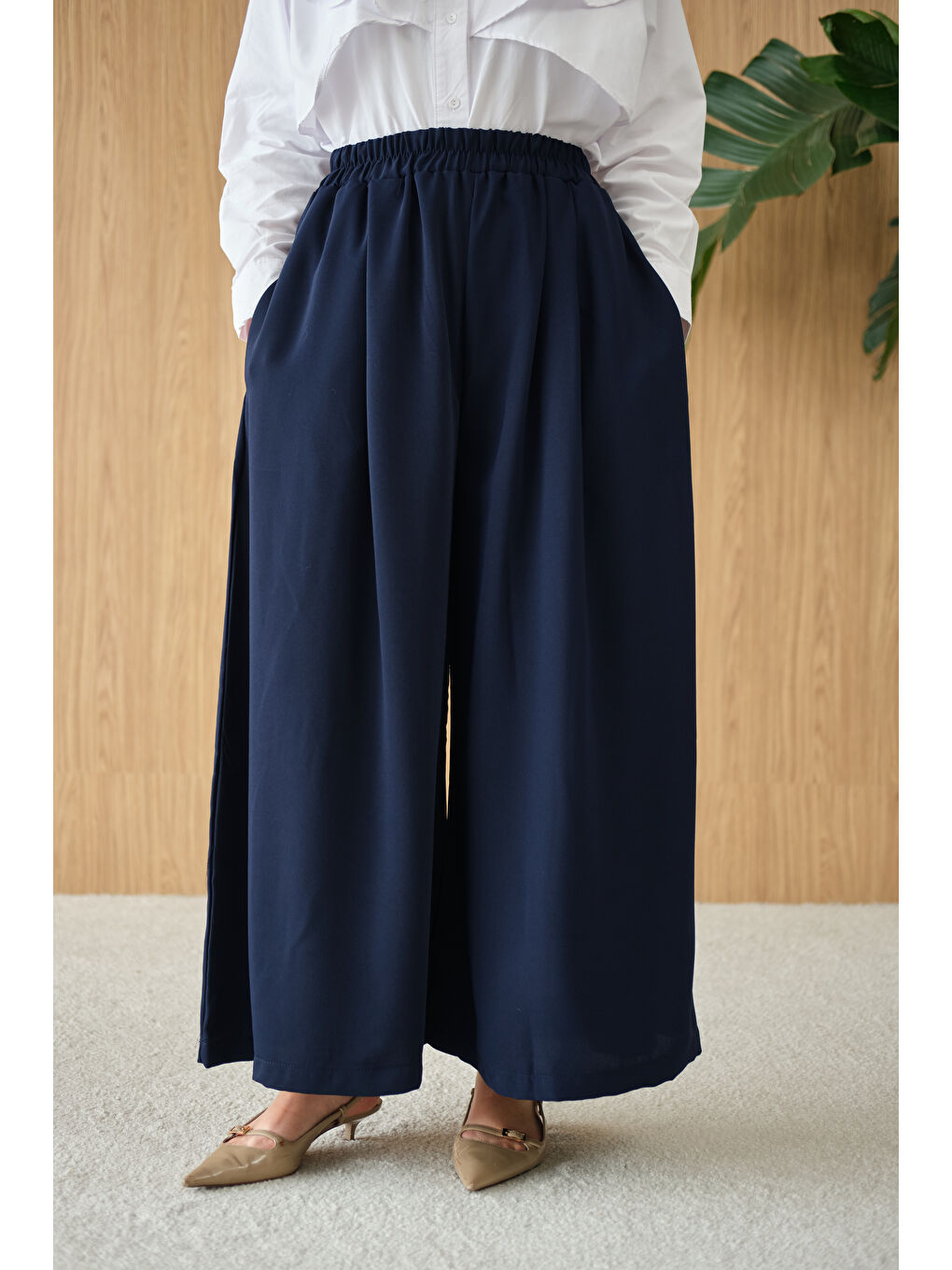 Kadın Beli Lastikli Bol Paça Kumaş Pantolon Lacivert-1