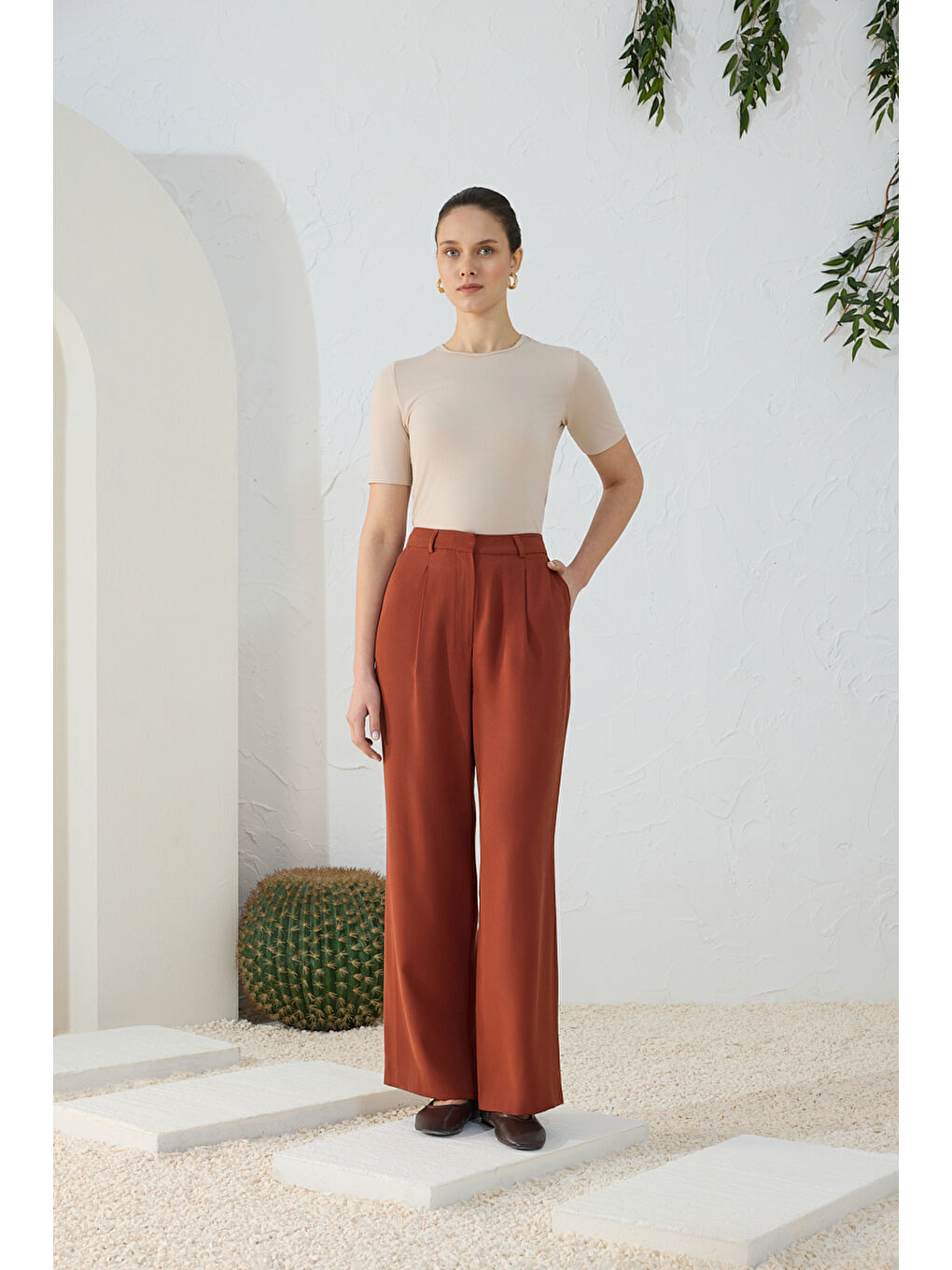 Kahverengi Tarçın Pileli Pantolon-4