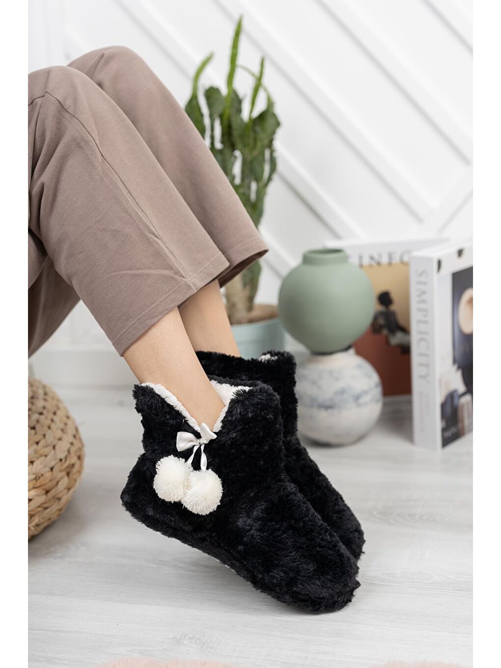 Siyah RP-Çinçila Kadın Panduf Ev Botu Ev Ayakkabısı-1