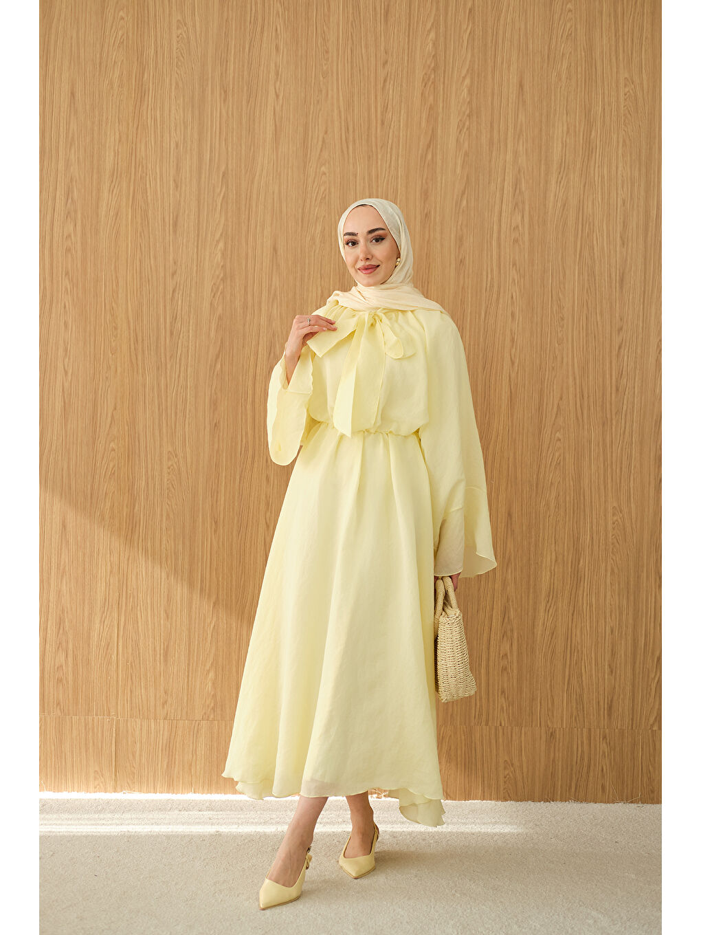 Kadın Tül Kumaş Boyun Bağlamalı Detaylı Bel Bağlamalı Elbise Sarı-3