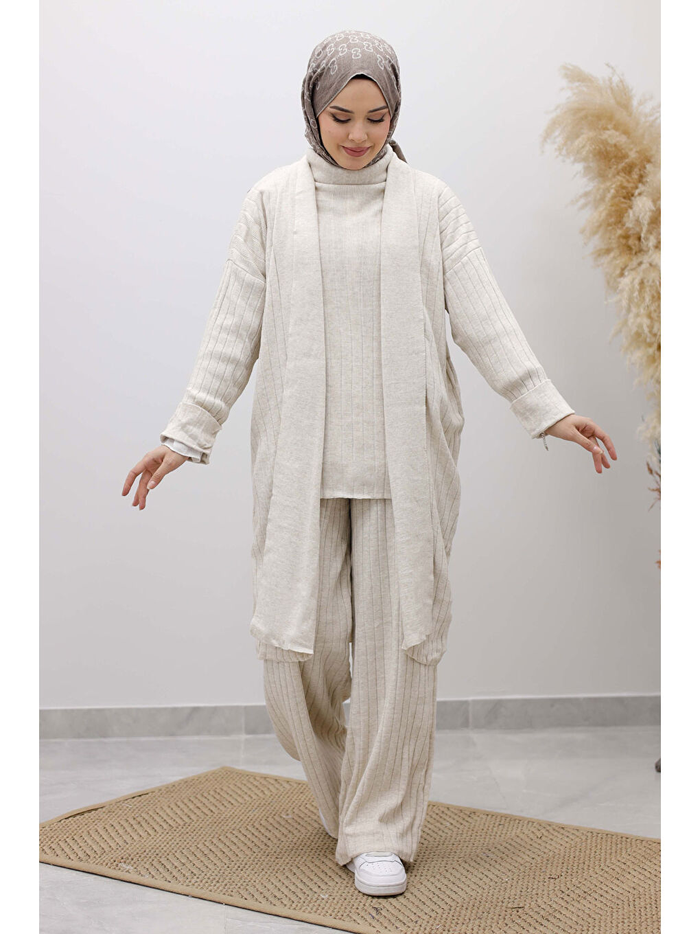 Boğazlı Üçlü Triko Takım TSD260111 Bej-2