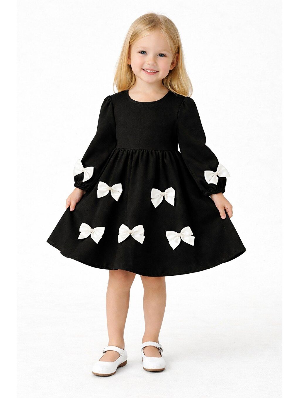 Bisiklet Yaka İncili Fiyonklu Siyah Renk Kız Çocuk Elbise