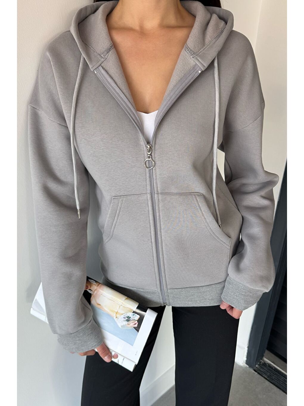 Gri Kadın Üç İplik Şardonlu Kapüşonlu Sweatshirt