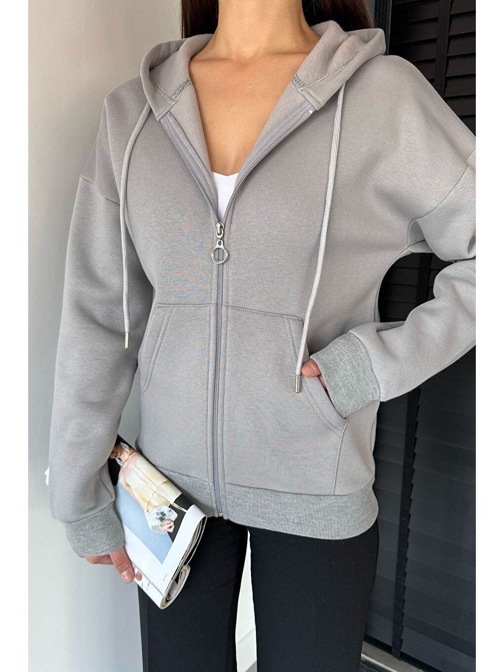 Gri Kadın Üç İplik Şardonlu Kapüşonlu Sweatshirt-2