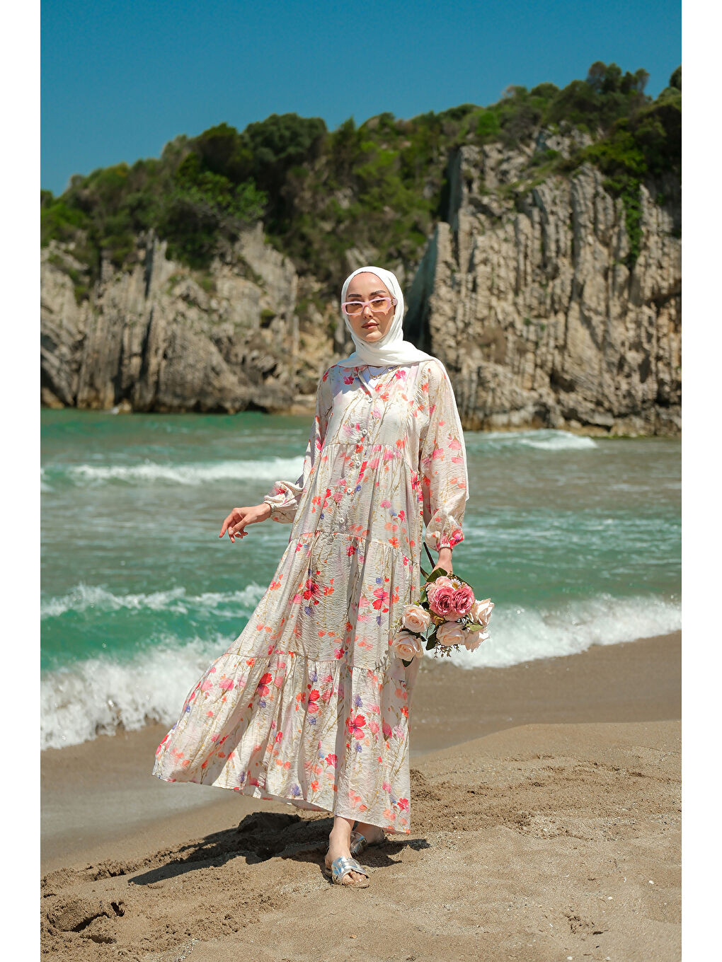 Ekru Kadın Yaprak Ve Çicek Desenli Elbise Krem