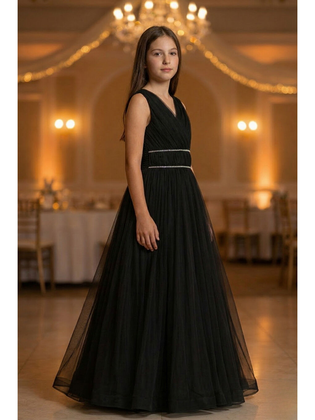 Siyah Kız Çocuk V Yaka Beli Taş İşleme Detaylı Tüllü Uzun Abiye  ABY2027