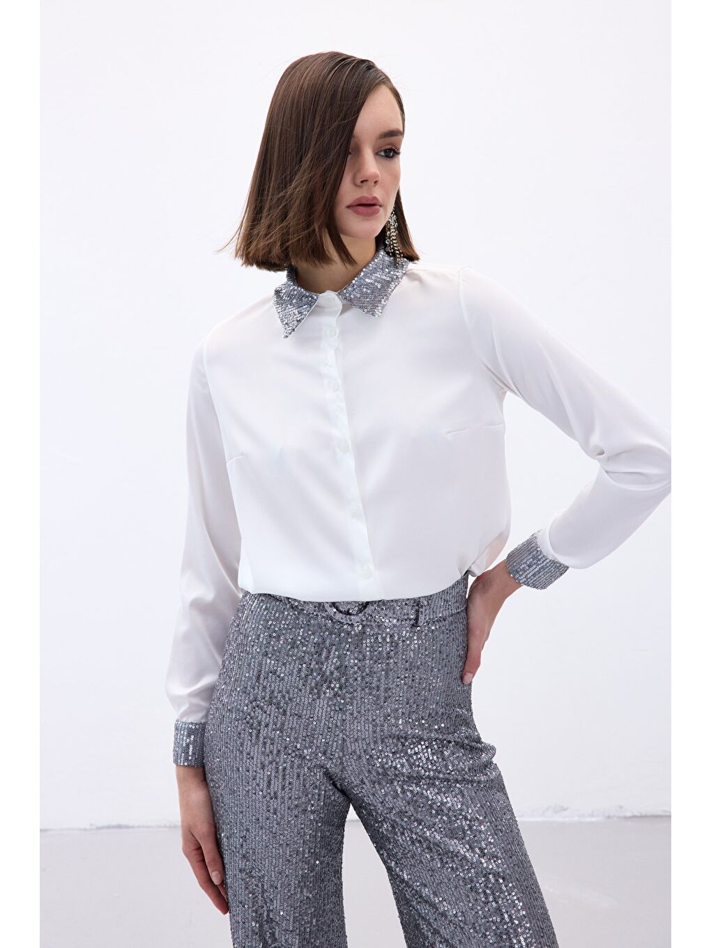 Payet Detaylı Saten Gömlek - Gri-3