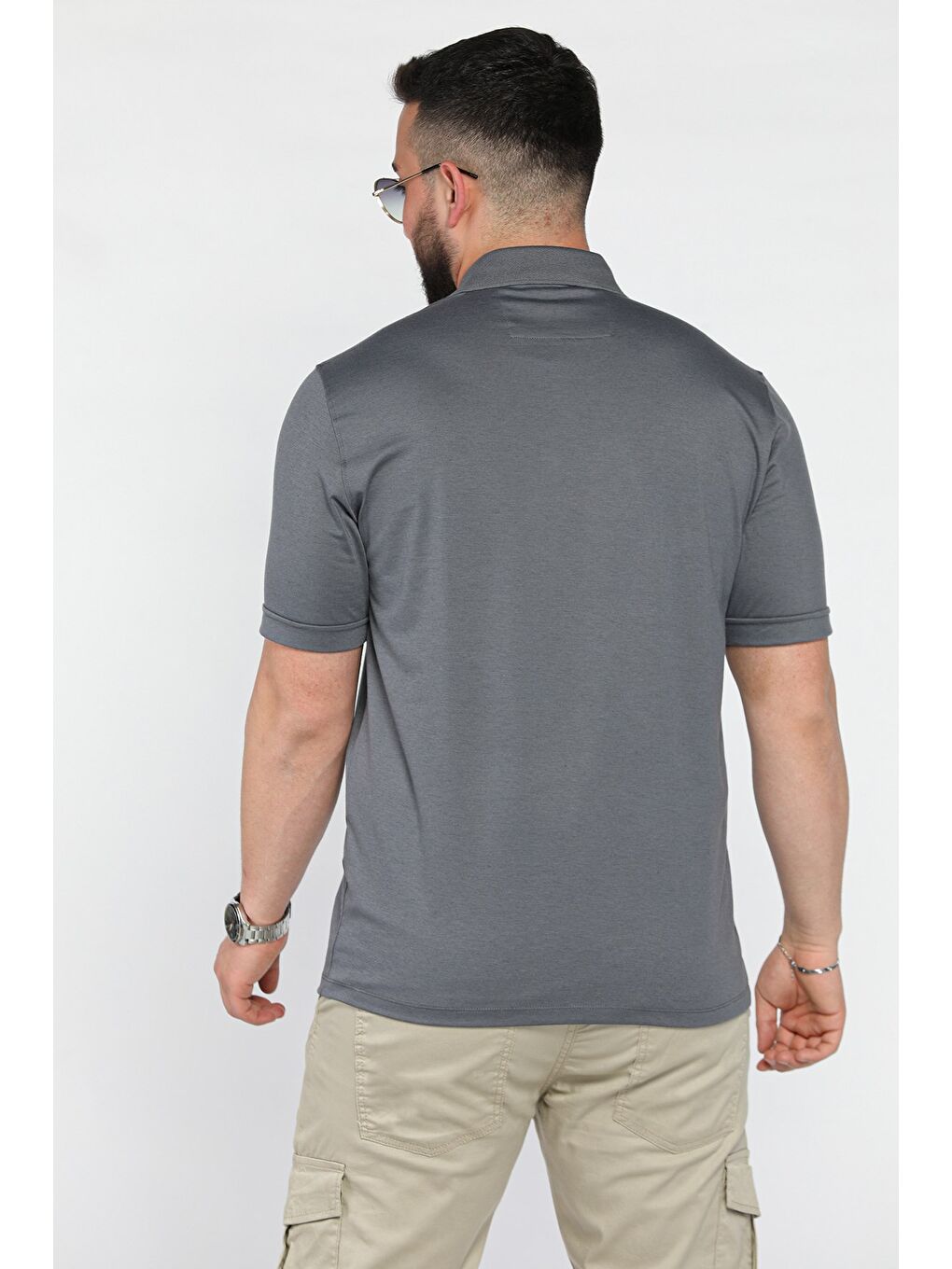 Gri Polo Yaka Yarım Düğmeli Cepli Erkek Tişört-2